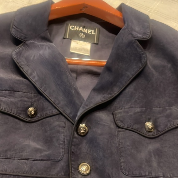 ⭐️ Chanel  Navy  Black Trim Silk Taffeta Jacket - Picture 16 of 17